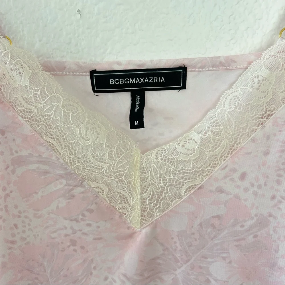 Women's Camisole and Shorts BCBGMaxazria Pink Lace Sleepwear Coquette Sz Med - Picture 3 of 9